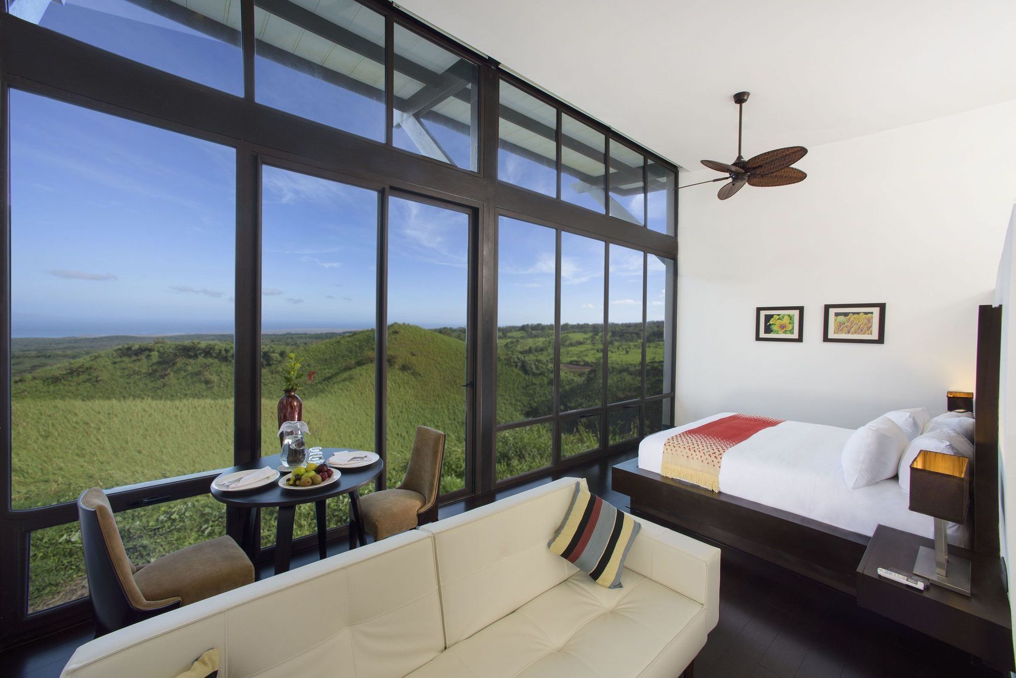 Pikaia Lodge Santa Cruz Island Extérieur photo